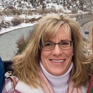 Meet your Posher, Kelli